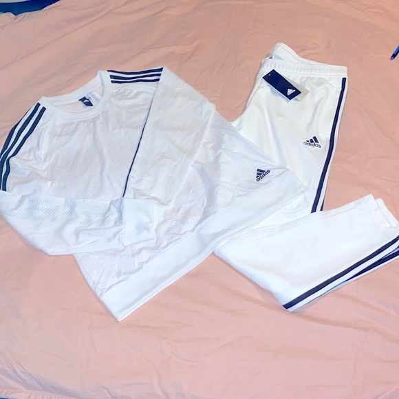 ADIDAS TRIPLE STRIPE TRACK SUIT - Picture 1 of 7